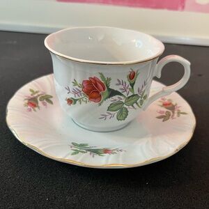 Lynn’s vintage tea cup and plate